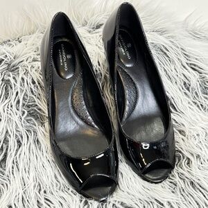 Bandolino Dressy Peep Toe Wedge Pump in Patent Leather Size 8 Candra model S-8